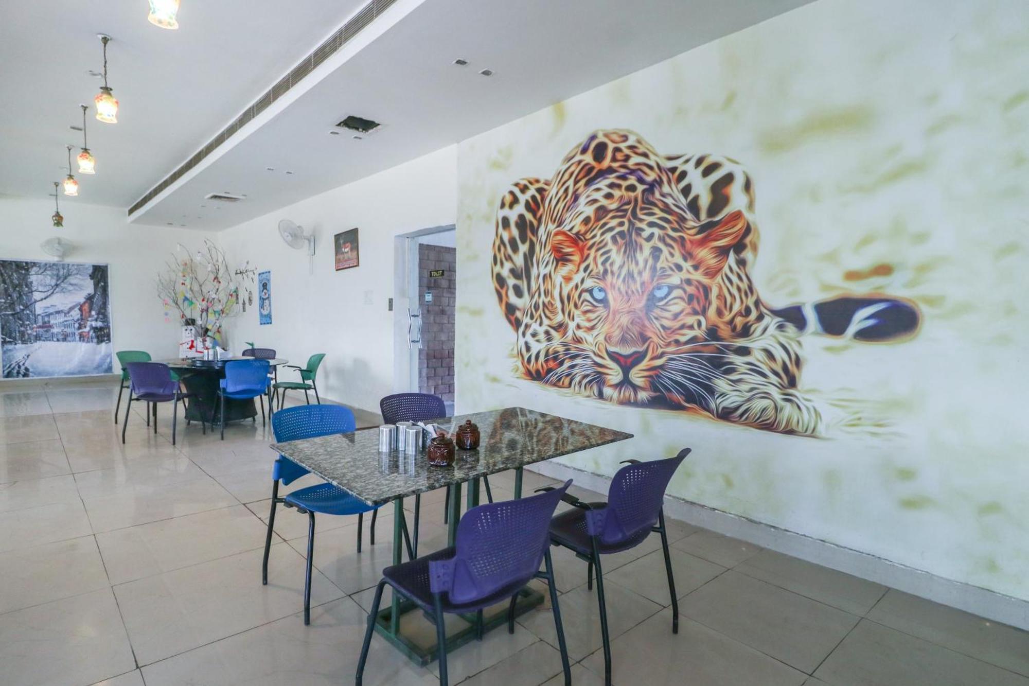 Hotel O Mg Mehak Garden Darbi 외부 사진